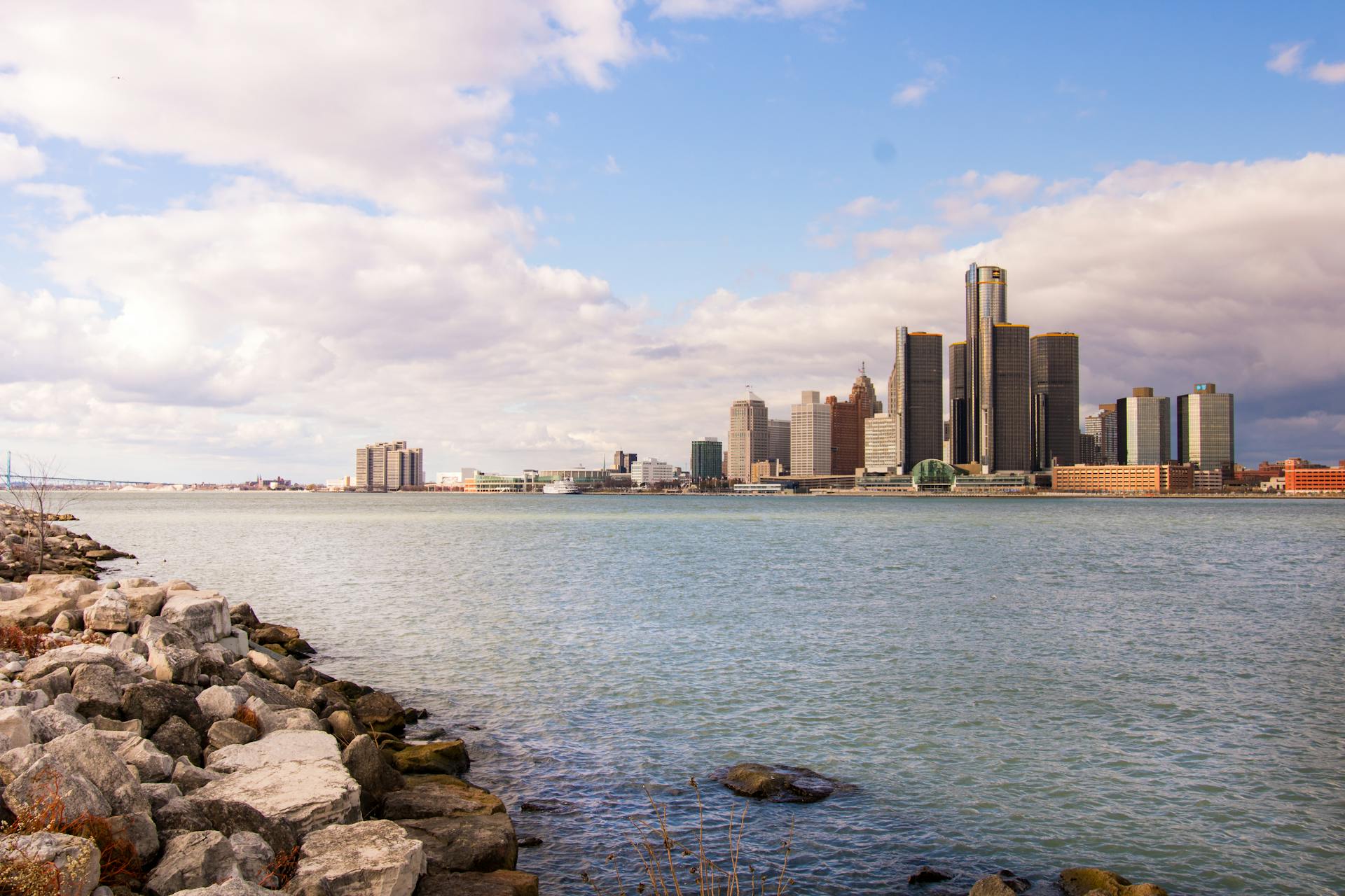 Detroit, MI skyline